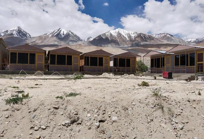 리조트 The Hidden Heaven Cottage Pangong Merak