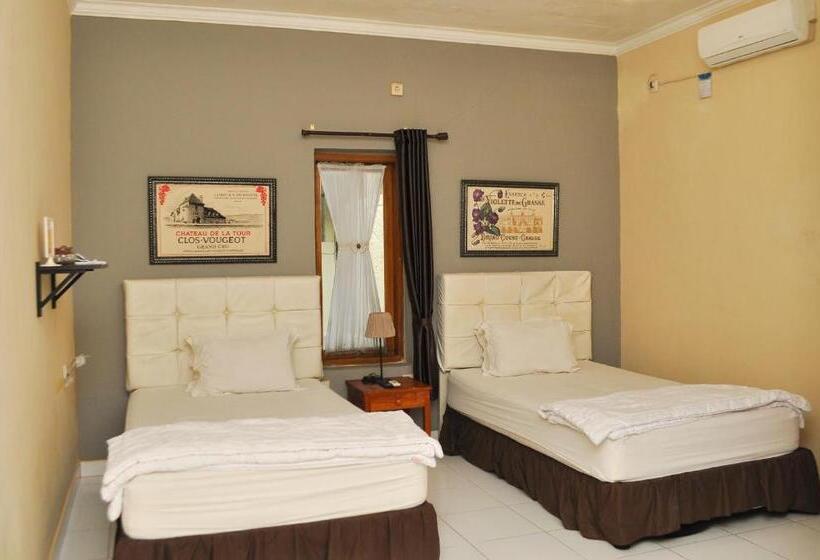 The Swarna Hotel Bayah Lebak