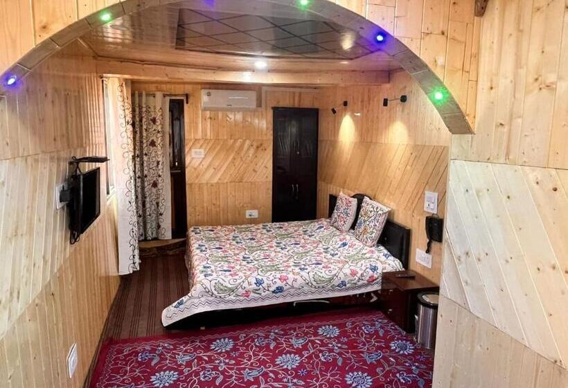 ユースホステル Gulmarg View Cottage