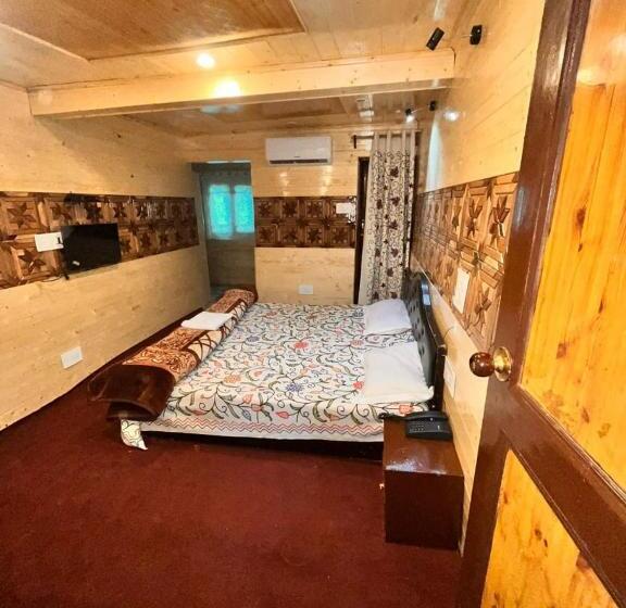 ユースホステル Gulmarg View Cottage