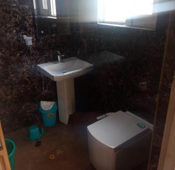 ユースホステル Gulmarg View Cottage