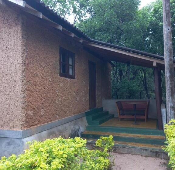 호스텔 Ralapela Eco Resort