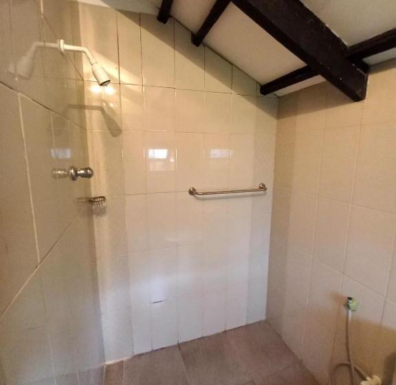 호스텔 Ralapela Eco Resort