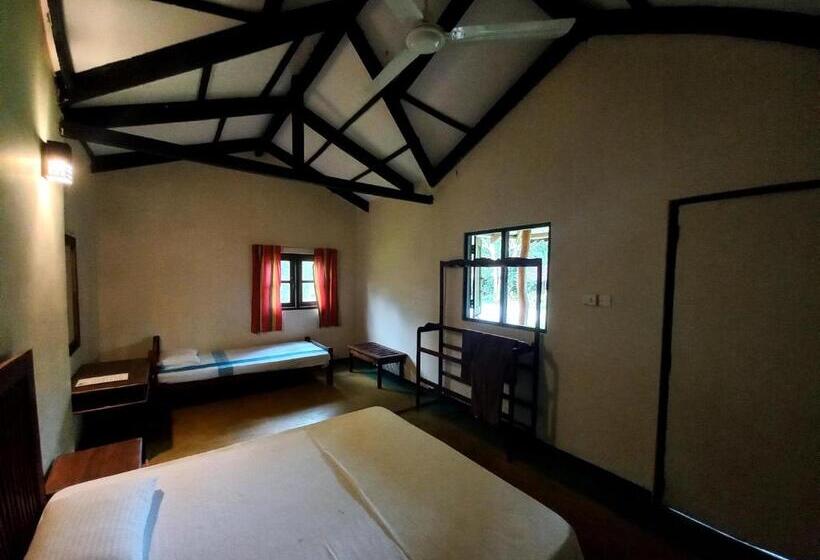 호스텔 Ralapela Eco Resort