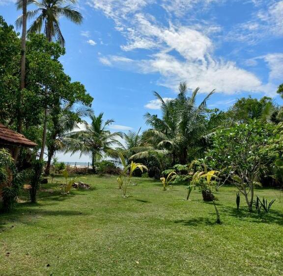 호스텔 Ralapela Eco Resort