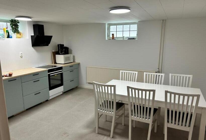 호스텔 Vrigstad Rumshotell