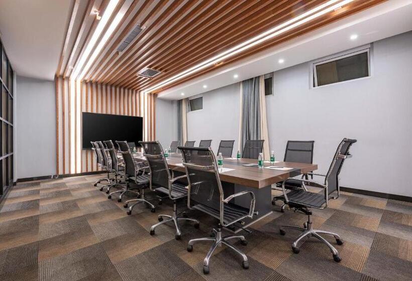 Atour X Hotel Urumqi Railway Bureau Satellite Plaza