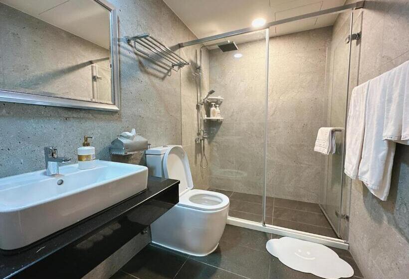 민박 拾月。頭城無邊際泳池溫泉房