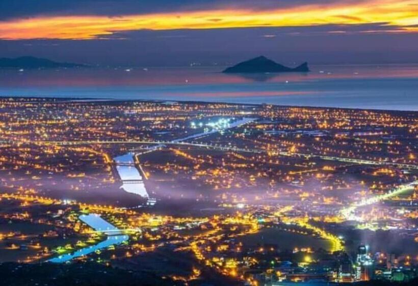 تختخواب و صبحانه 拾月。頭城無邊際泳池溫泉房