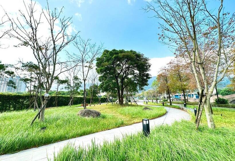 민박 拾月。頭城無邊際泳池溫泉房