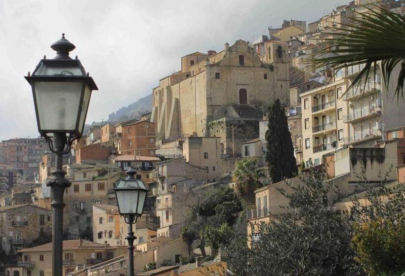 住宿加早餐  Archi Di San Giacomo