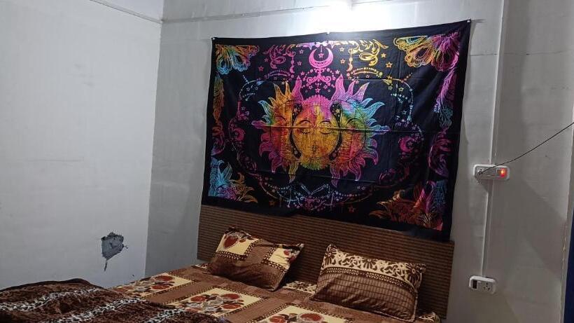 Bed and Breakfast Divine S Cafe & Homestay