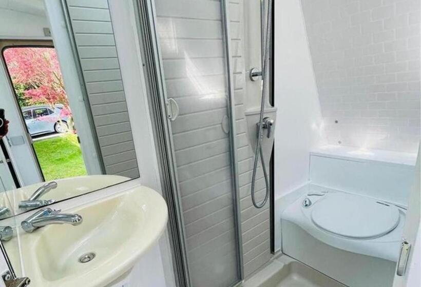 Bed and Breakfast Jeanne La Caravane