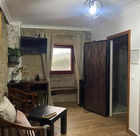 Bed and Breakfast Os Fentos