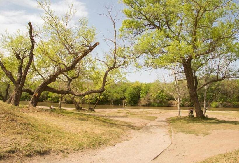 צימר Villa María Byb Parque Y Pileta