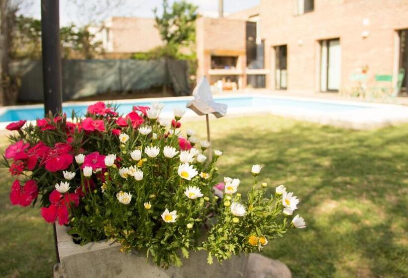 צימר Villa María Byb Parque Y Pileta