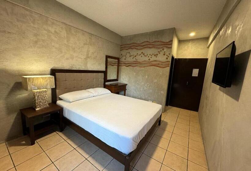 Casa Patricia Hotel & Resort