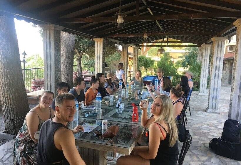 Efes Hidden Garden Resort Otel