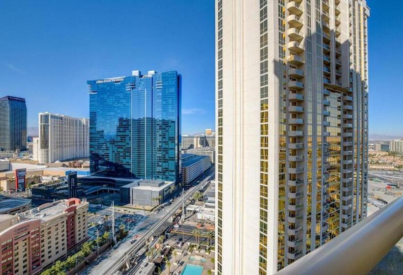 Elite Studio Mgm Signature Balcony Strip View