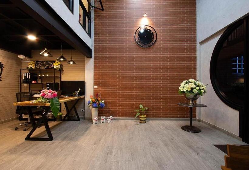 Gate78 Hostel Maephim Beach