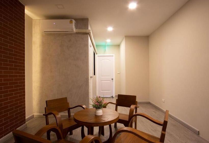 Gate78 Hostel Maephim Beach