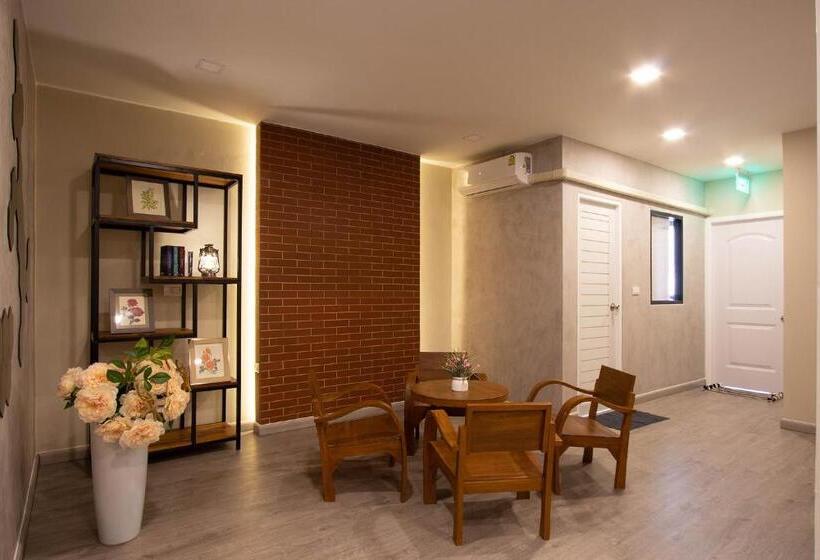 Gate78 Hostel Maephim Beach