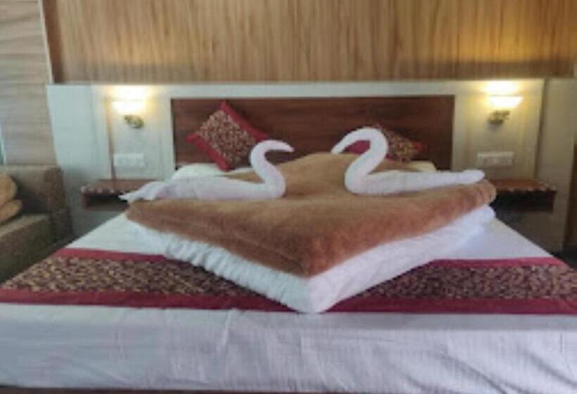 Hotel Badrinath Anant Badrinath