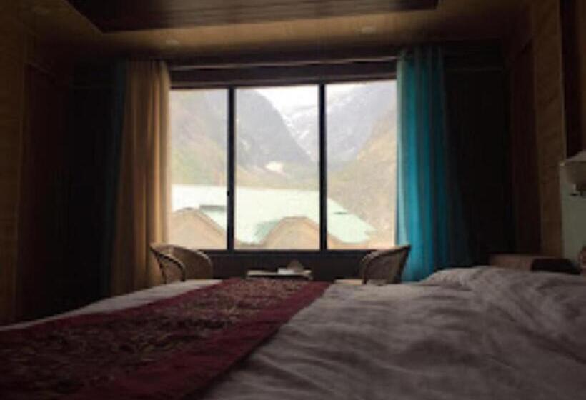 Hotel Badrinath Anant Badrinath