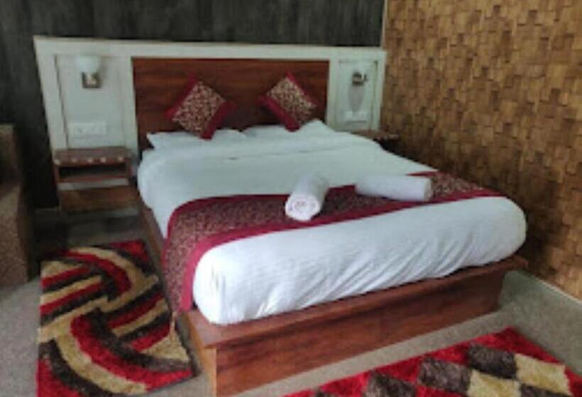 Hotel Badrinath Anant Badrinath