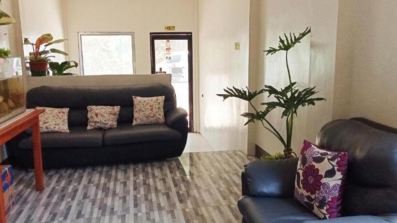 هتل C Djacob Haven And Tourist Inn