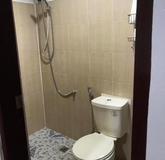 هتل C Djacob Haven And Tourist Inn