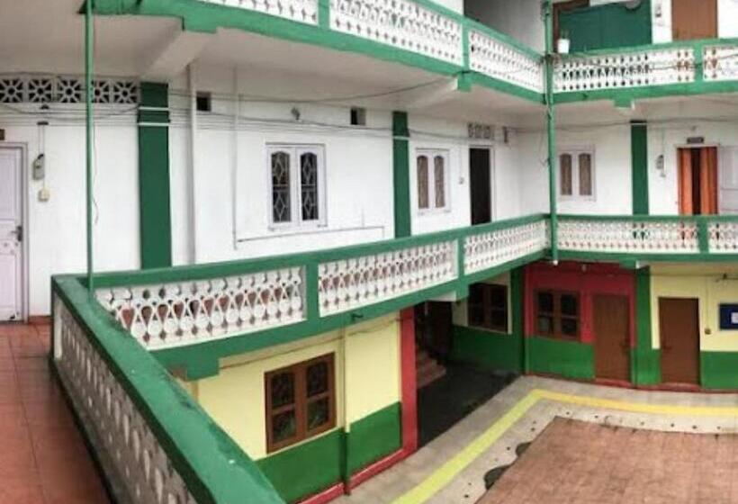 בית מלון כפרי Coral Inn , Port Blair