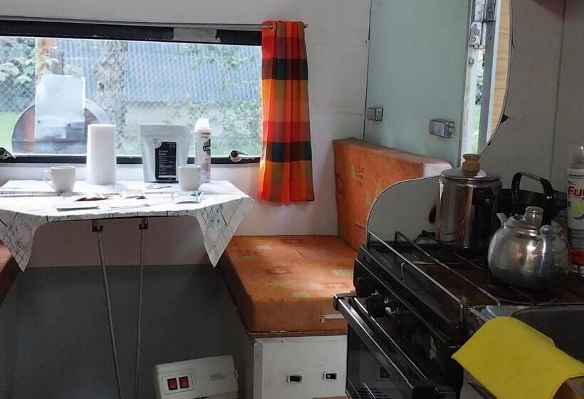 מלון כמוסות Tiny House Ventania