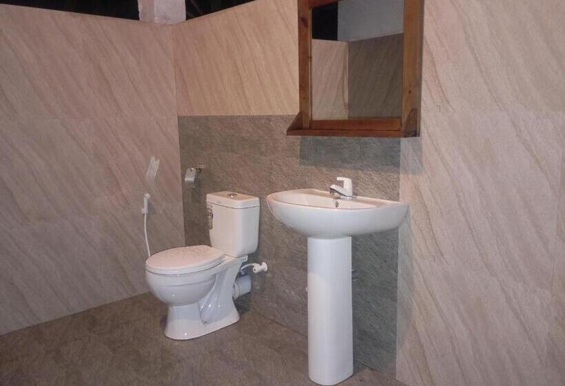 فندق Eagle Safari Cottage