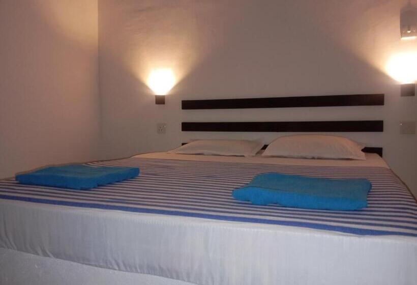 فندق Eagle Safari Cottage