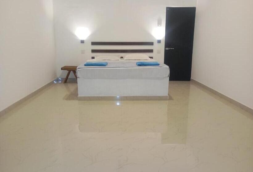 فندق Eagle Safari Cottage