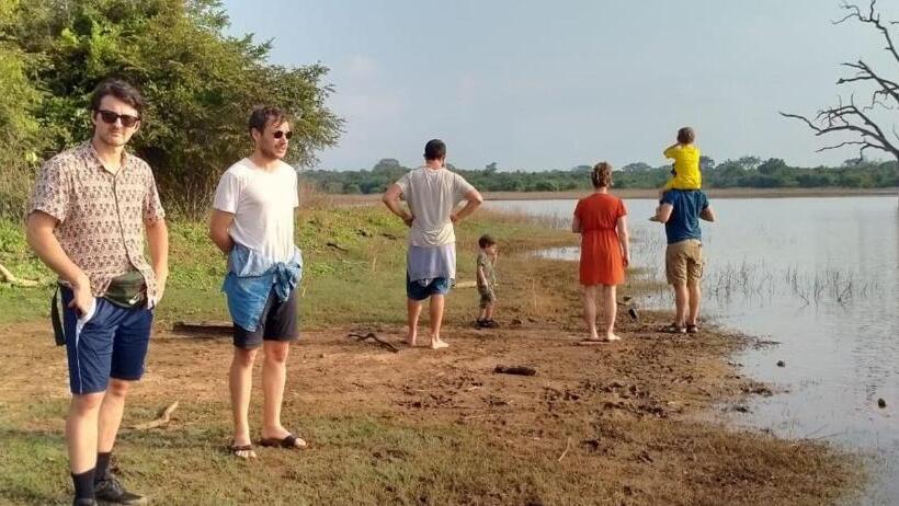 فندق Eagle Safari Cottage