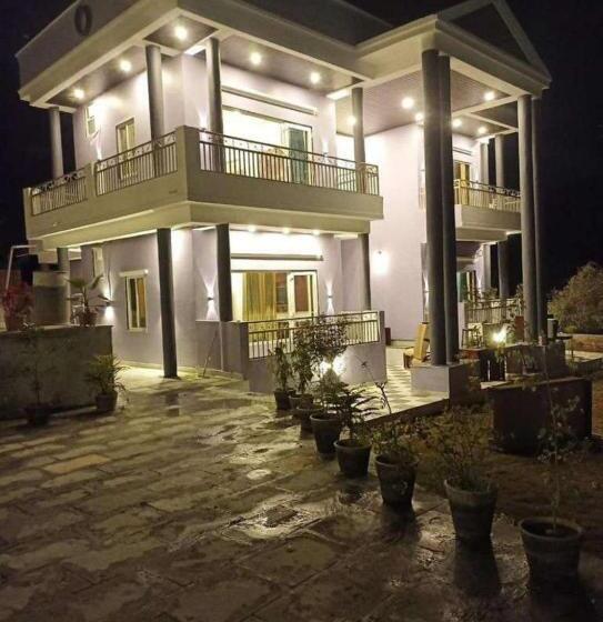 Отель Inn gulmarg