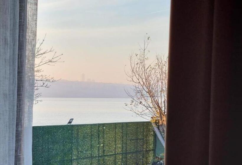 בית מלון כפרי La Pearl Konaklama