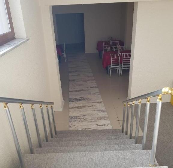 בית מלון כפרי La Pearl Konaklama