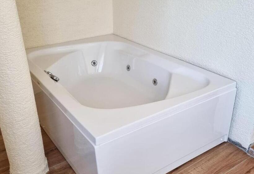 בית מלון כפרי La Pearl Konaklama