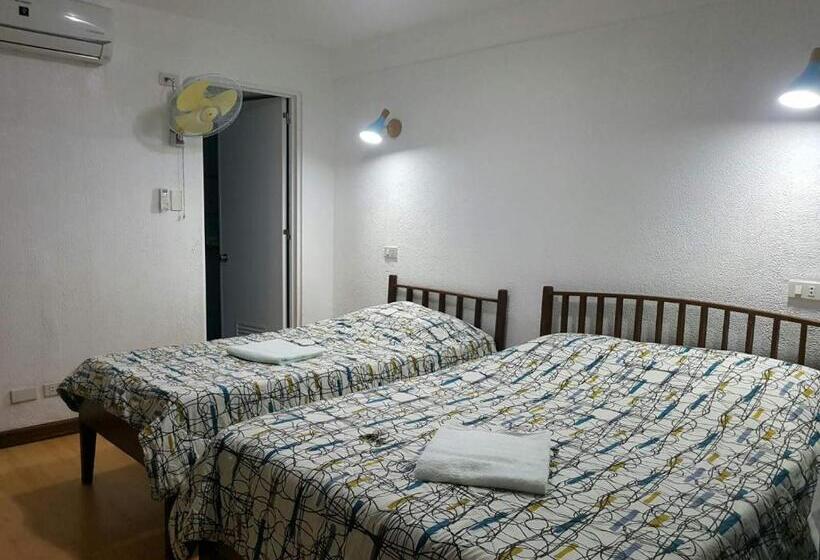 هتل Lalaguna Beach Club & Dive Centre