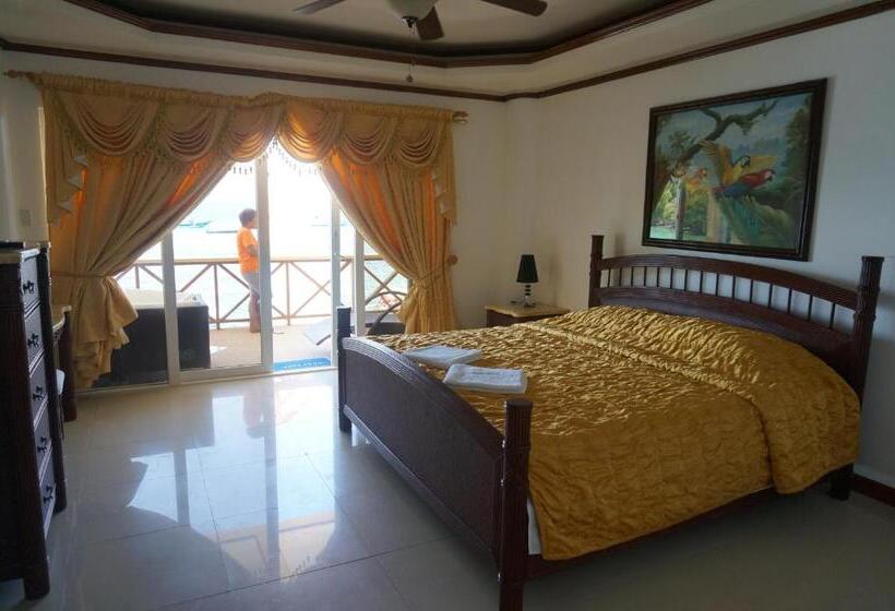 هتل Lalaguna Beach Club & Dive Centre