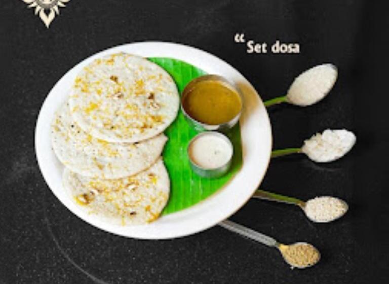 Hotel Mandara Residency,padu