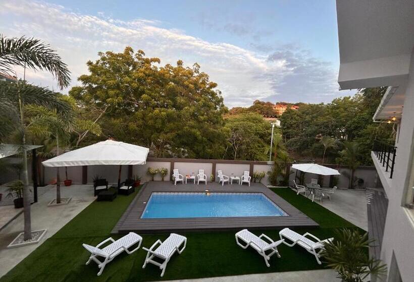 בית מלון כפרי Ocean Drive Lodge