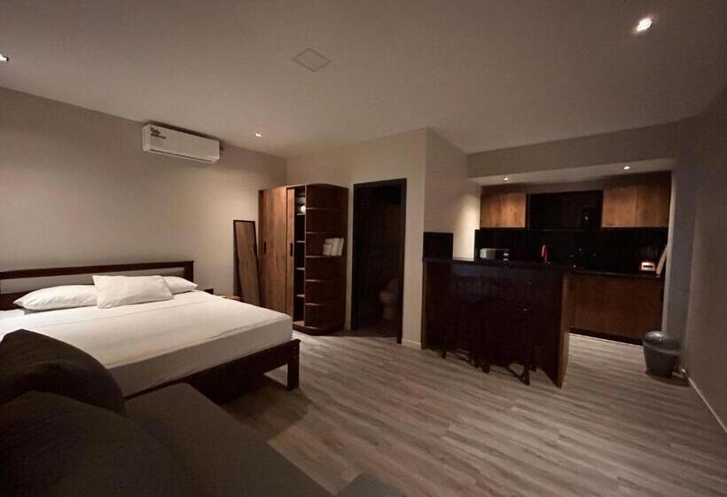 בית מלון כפרי Ocean Drive Lodge