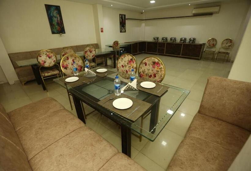 Отель Orchid & Banquet