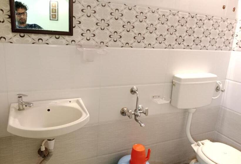 호텔 Sunanda Lodge