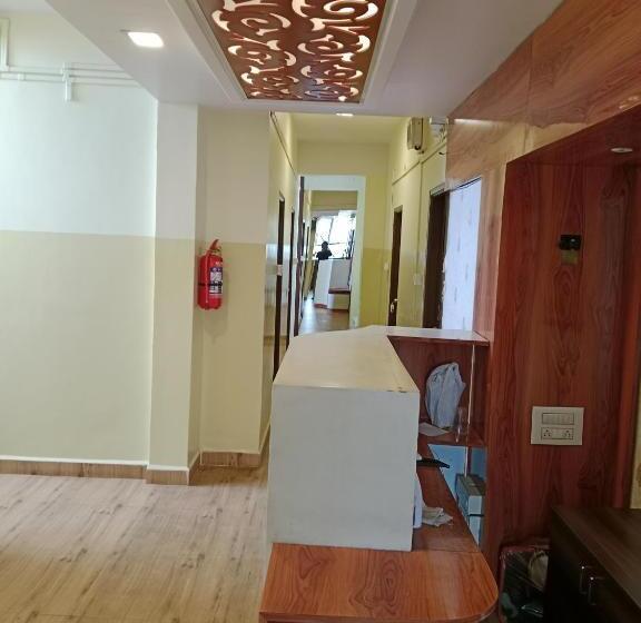 فندق Sunanda Lodge