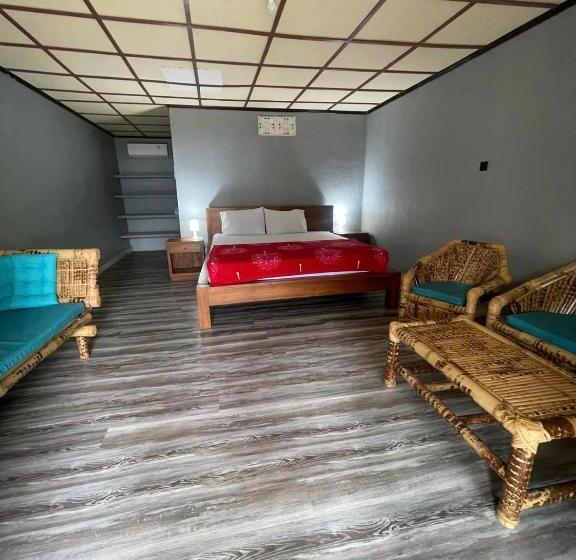 בית מלון כפרי Supersuck